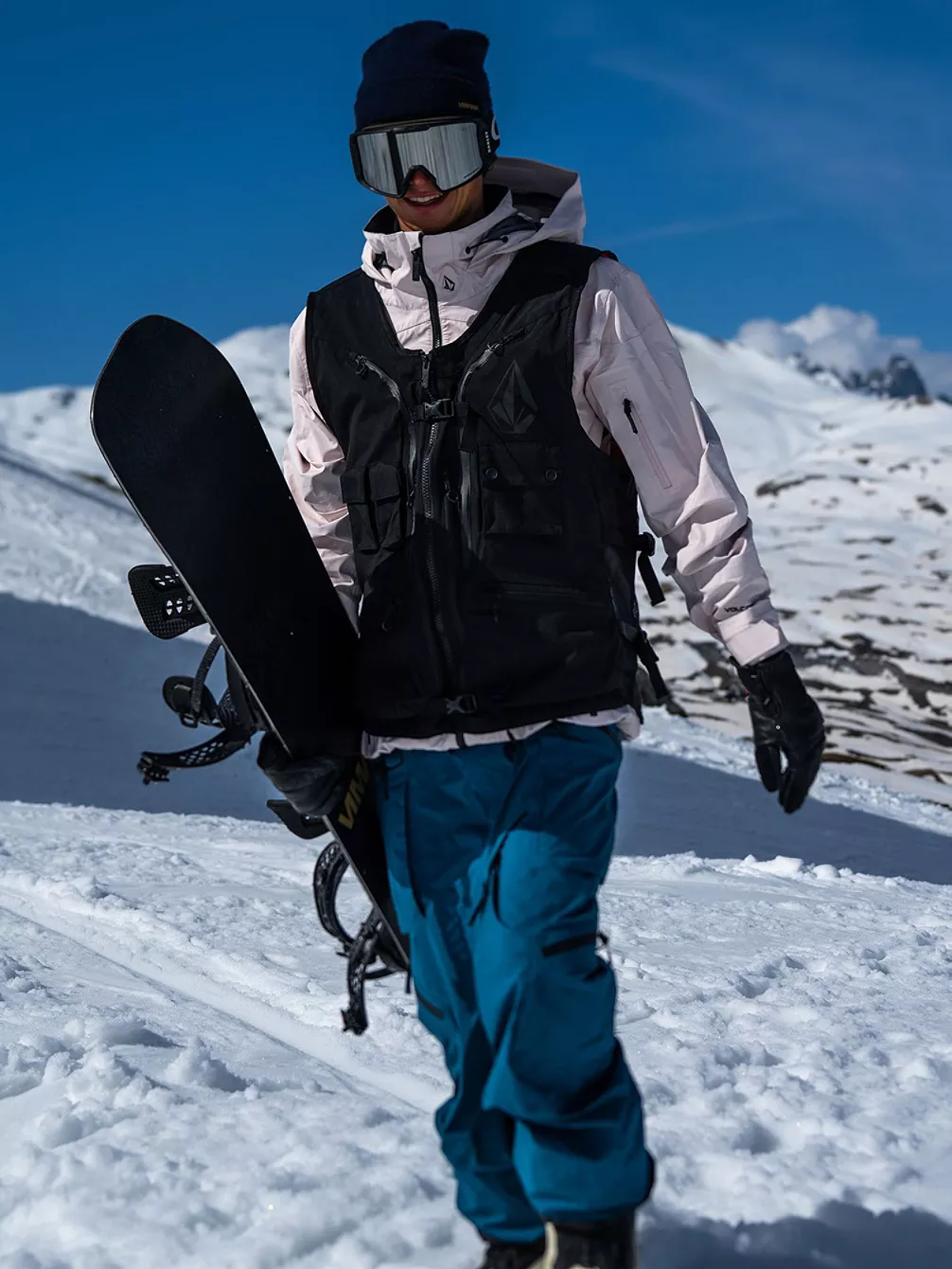 Volcom Iguchi Slack Vest 6 Volcom Iguchi Slack Vest – Image 4