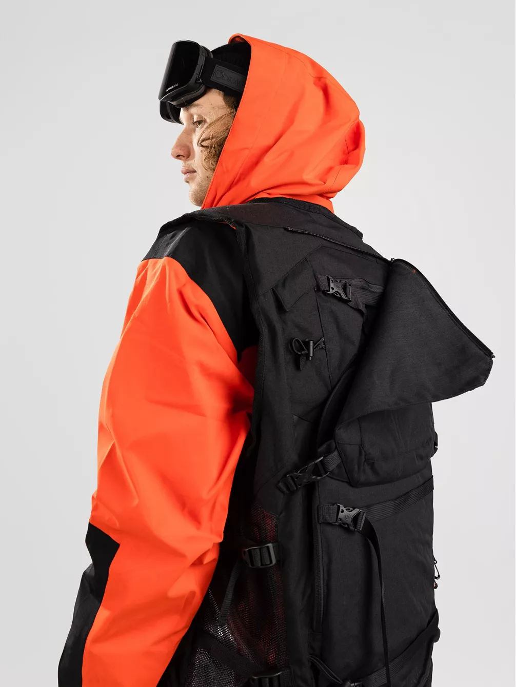 Volcom Iguchi Slack Vest 11 Volcom Iguchi Slack Vest – Image 9