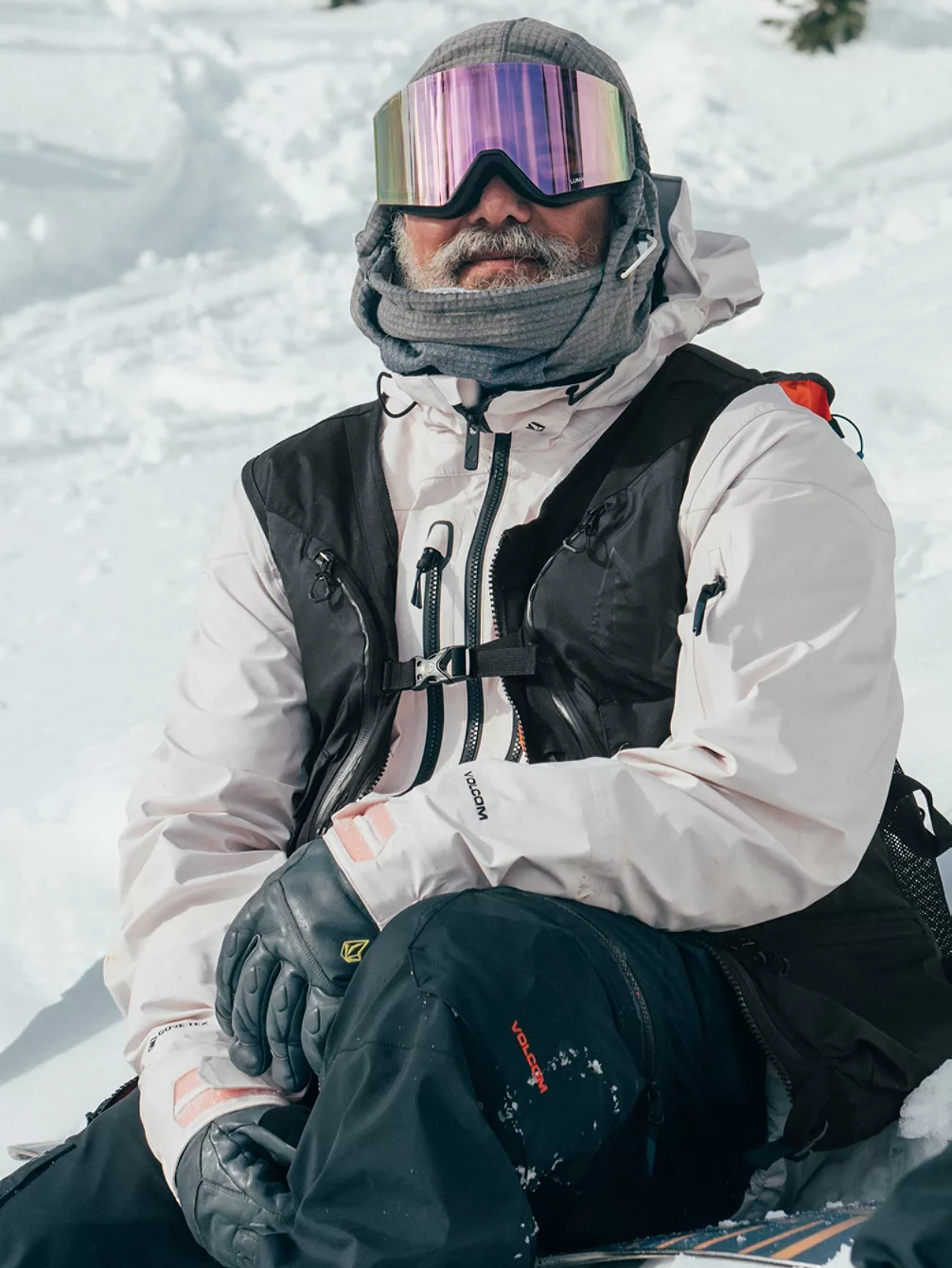 Volcom Iguchi Slack Vest 12 Volcom Iguchi Slack Vest – Image 10